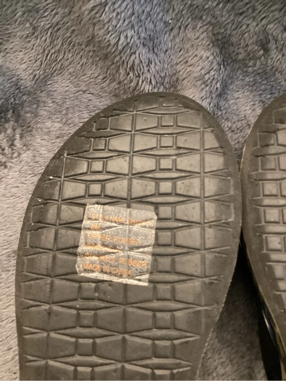 kate spade Leopard Print Platform Flip Flops with Bow Accent and Charm size 6